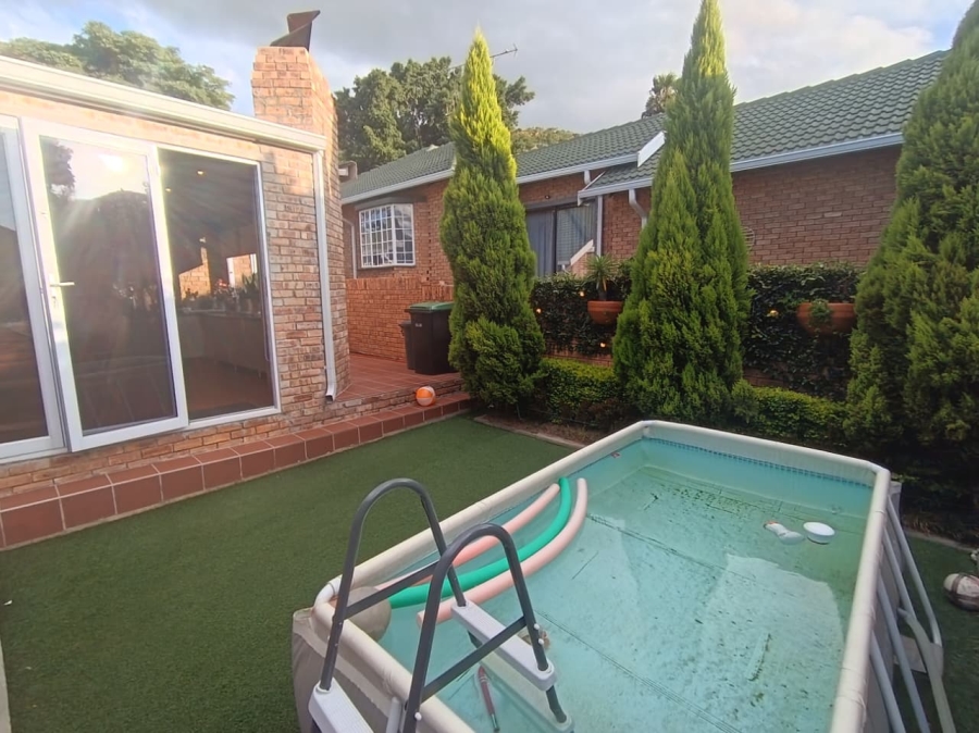 4 Bedroom Property for Sale in Boschdal North West